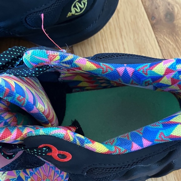 Nike Youth Giannis Immortality 2 Black Sneakers with Multicolor Accents - Picture 4 of 8